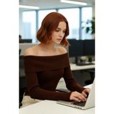 FRM Kadınlara Özel Basic Siluet Fitted Triko Kazak Crop Boy Carmen Yaka Şık Seçim Kaliteli - Kahverengi