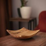 F&S WoodArt Zeytin Ağacı Tek Parça El Yapımı Doğal Ahşap Dekoratif Köşeli Tabak 20 X 20 Cm