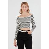 Fulla Moda Çizgili Madonna Yaka Likralı Crop Bluz