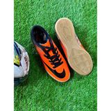 Futsal Kaymaz Salon Futbolu Ayakkabısı Parkur Ayakkabısı - Turuncu - Siyah