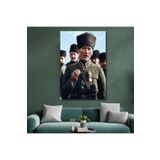 Gaagart Tekli Dikey Kanvas Duvar Tablosu Yeşil Üniformalı Atatürk, 30 X 40