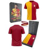 Galatasaray Lisanslı 5 Yıldızlı Sarı Kırmızı Erkek T-Shirt + Bileklik Set Hediyelik Ahşap Kutulu