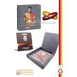 Galatasaray Orijinal Lisanslı Armanın Peşinde 2'li Çocuk Bileklik Metin Oktay Baskılı Ahşap Kutulu