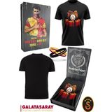 Galatasaray Orijinal Lisanslı We Are Gala T-Shirt + Bileklik Set Hediyelik Ahşap Kutulu