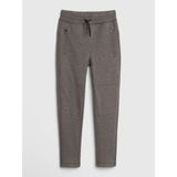 GAP Erkek Çocuk Gri GapFit Jogger Eşofman Altı, 6-7 Yaş