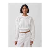 GAP Kadın Beyaz VintageSoft Oversized Eyelet Crop Sweatshirt