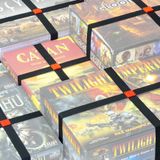GEEKON Premium Elastik Kutu Bantları - Masa Oyunlarınızı, Masaüstü Oyunlarınızı, RPG'lerinizi ve Diğer Kutularınızı Sürtünmeden Kapalı ve Korumalı tutmak için masa oyunu depolama çözümü | Elastik Bant Düzenleyici (5'li Set)