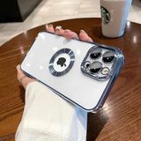 GGM GİYİM & AKSESUAR iPhone 15 Pro ile Uyumlu Laser Şeffaf Parlak Arka Yüzey Ve Logo Detaylı Kenarları Silikon Yapıya Sahip Lens Koruyuculu Kılıf (Mavi)