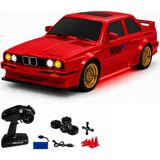 Giffy Uzaktan Kumandalı Bmw E30 Drift Arabası Retro Efsane Kasa 30 Km/h Sürat Yapabilen 4x4 Şarjlı Hız Ayarlı LED Işıklı 7 Farklı Renk 2 Farklı Mod 3 Renk - Kırmızı