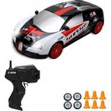 Giffy/oyuncak 4x4 Uzaktan Kumandalı Şarjlı Işıklı Drift Için Üretilmiş Araba Rc Yarış Arabası Full Fonksiyon 1:24 Ölçek 20 Km/h Hız Parkur Dubaları ve - Çok Renkli