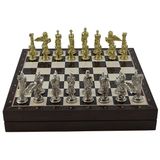 Gift Home Büyük Boy Metal Pegasus 36x36x6 cm Satranç Takımı Parlak ve Ceviz Desenli Sandıklı MDF Tahtası