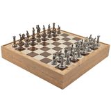 Gifthome Orta Boy Metal Roma Imparatorluğu Satranç Takımı Antik ve Rustik Desenli Sandıklı Mdf TAHTASI(36X36X6 Cm.)