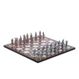 GiftHome Orta Boy Parlak Metal Klasik Satranç Takımı ve Mermer Desenli Sandıklı MDF Tahtası (30X30X6 cm.)