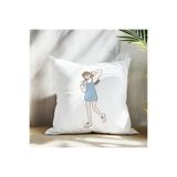 giftkonsept Anime Kızı Baskılı Hediyelik Elyaf Saten Dekoratif Yastık 28x28 cm, QBY1367