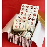 Giftmoda Girl Gang Tasarımlı Sert Kapaklı Defter Kutulu Kupa Ve Kokulu Mum Kadınlara Özel Hediye Seti