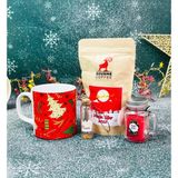 Giftmoda Kırmızı Yeni Yıl Tasarımlı Kupa Filtre Kahve Dilek Şişesi ve Kokulu Mum Yılbaşı Seti - Renkli