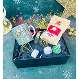 Giftmoda Mutlu Noeller Kupa Filtre Kahve Dilek Şişesi Çam Ağacı Mum ve Elmas Balon Lamba Yılbaşı Seti - Renkli