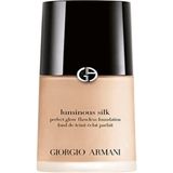 Giorgio Armani Ipeksi ve Hafif Dokulu,doğal ve Parlak Bitişli Gün Boyu Kalıcı Fondöten- 4,75 30 ml PASSI.4329