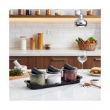 Gndz Home Favori 3'lü Lüks Baharatlık Seti - Kaşıklı ve Özel Standlı Tezgah Üstü Tuzluk, Karabiberlik ve Baharat Seti | Şeffaf ve Şık Tasarım (26CM x 9cm x 8 Cm) - 0,5 x 7 cm