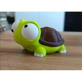 Goofy series – TURTLE Movable Eyes NOAMS TURTLE Hareketli Gözlü Şapşal Kaplumbağa Biblo, NOAMS Esprili Hayvan Figürü, Eğlenceli Masa Üstü Ve Bilgisayar Masası Objeleri, İlginç Pop Art Oda Dekorasyonu