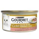Gourmet Gold 85 gr Parça Etli Soslu Somonlu Tavuklu Yetişkin Kedi Konservesi