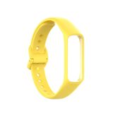 Gpack Samsung Galaxy Fit 2 R220 HS07 Sarı Mat Klasik Silikon Kordon