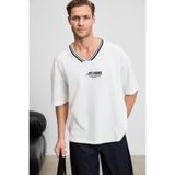 GRIMELANGE CADIZ Erkek %100 Organik Pamuklu Kontrast V Yakalı Nakış Detaylı Beyaz T-Shirt