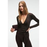 GRIMELANGE TEVRINE Kadın Kruvaze Yakalı Esnek Kumaşlı Uzun Kollu Çıtçıt Kapamalı Slim Fit Koyu Kahverengi Bluz