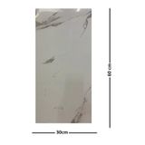 GÜÇLÜ 30x60cm Beyaz Mermer Desenli Yapışkanlı Seramik Desen Mutfak Banyo Wc Pvc Duvar Kaplama Paneli