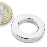 Güçlü Delikli Neodyum Mıknatıs 27x15x5 Mm