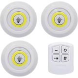 Gucso Uzaktan Kumandalı Kablosuz Pilli LED Spot Lamba 3’lü Yapışkanlı Dolap Altı Aydınlatma Gece Lambası Mutfak Raf Işığı - 54 x 32 mm - Çok Renkli
