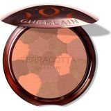 Guerlain Terracotta Bronze Powder Light 05 SPF İçeren Pürüzsüz Bitirişli Fondöten