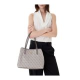 Guess Victtoria II Kadın Omuz Çantası, Koyu Bej, 33x27x15 cm