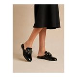 Güllü Shoes Kadın Siyah Rugan Taş İşlemeli Çiçek Aksesuarlı Sivri Burun Slip-On Kısa Topuklu Terlik