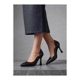 Güllü Shoes Siyah Mat Stiletto Kavisli Yan Dekolteli Sivri Burun İnce Topuklu Kadın Ayakkabı Klasik Gece Şıklığı