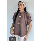 Gülseli Kadın Kol Lastikli Düğme Aksesuarlı Gömlek P-00021775 - 40 - Kahve