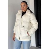 Gülseli Peluş Yaka Detaylı Astarlı Kadın Şişme Mont P-00018915 - 38 - Krem