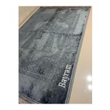 GÜLSEMALİ LÜKS PELUŞ SECCADE İSME ÖZEL KİŞİYE ÖZEL İSİM İŞLEMELİ KALİTELİ DİZ ACITMAZ SECCADE 80X120