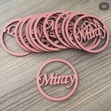 Gülüş Lazer Kesim 25 Adet 7 Cm Ahşap İsimli Çerçeve Süsleme Ürünü Magnet Yapım Ahşabı 7 Cm Pembe Renk