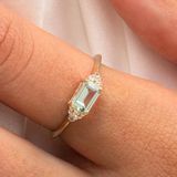 Gümüş Yüzük - Green Topaz Taşlı Zümrüt Kesim Modern Tasarım 925 Ayar Gümüş Yüzük