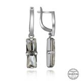 Gumush T7100 Swarovski Crystal Taşlı Beyaz Baget Sallantılı Kadın Gümüş Küpe