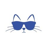 Güneş Gözlüğü Takan Kedi Araba Sticker 17X17 Cm Mavi
