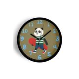 Güneş Gözlüklü Kaykay Yapan Sevimli Panda Çocuk Odası Modern Duvar Saati - 25cm - Önü Camlı Siyah Ka, JH0216S25SKP