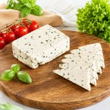Gurmepark Van Otlu Beyaz Peynir Klasik 500 g e