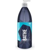 Gyeon Q²m Bathe Nötr Cilalı Oto Şampuanı 1000 ml Yüksek Konsantre Jel Araç Yıkama Köpüğü
