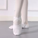Gymo Dancewear Kadın Bale Patiği Beyaz Super Comfort Esnek Tabanlı Konforlu Tasarım