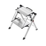 Hailo MK80 ComfortLine alüminyum katlanır merdiven - 150 kg'a kadar 2 büyük basamak - Entegre kilit açma fonksiyonlu taşıma saplı konforlu basamaklı merdiven - Soft-Grip tabanlı ayaklar - paslanmaz -