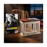 Halk Kitabevi Iyi Ki Varsın Atatürk ve Atatürk Büstlü Ahşap Anıtkabir Işıklı Maket