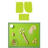 Hamur Seti 4lü Set Silikon Ölçekli Hamur Açma Matı + 3 Lü Hamur Kesme Aparatı Spatulası Börek Mantı