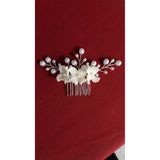Handmade İnci detaylı minimal gelin tokası, çiçekli gelin tokası, el yapımı porselen çiçek, tarak toka
